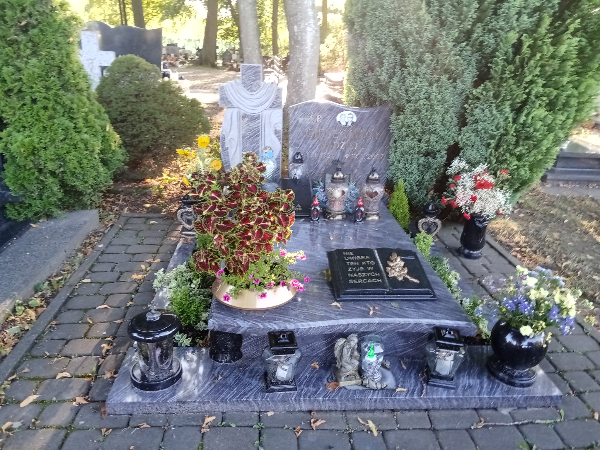 Grób Marianna Gielecińska